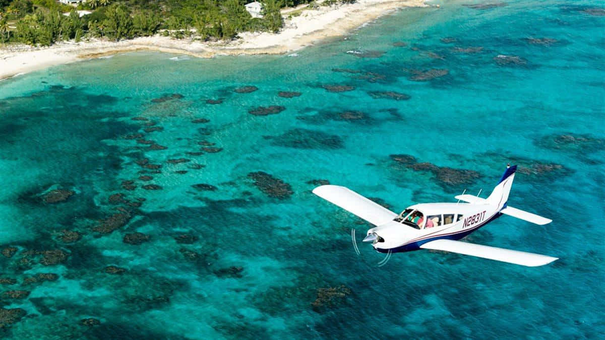 Serene Paradise At Bahamas Island Wallpaper