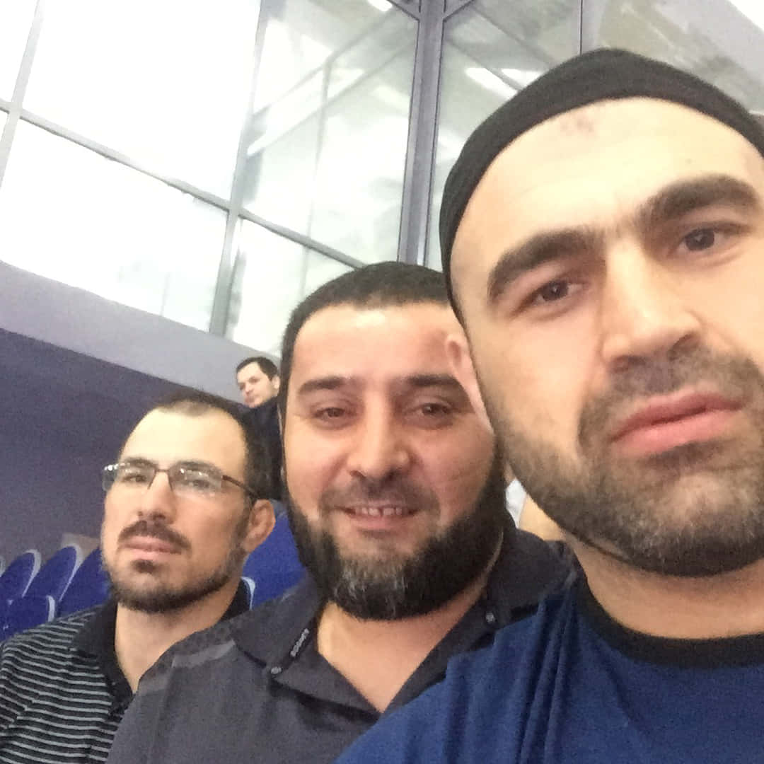 Shamil Abdurakhimov Group Selfie Wallpaper