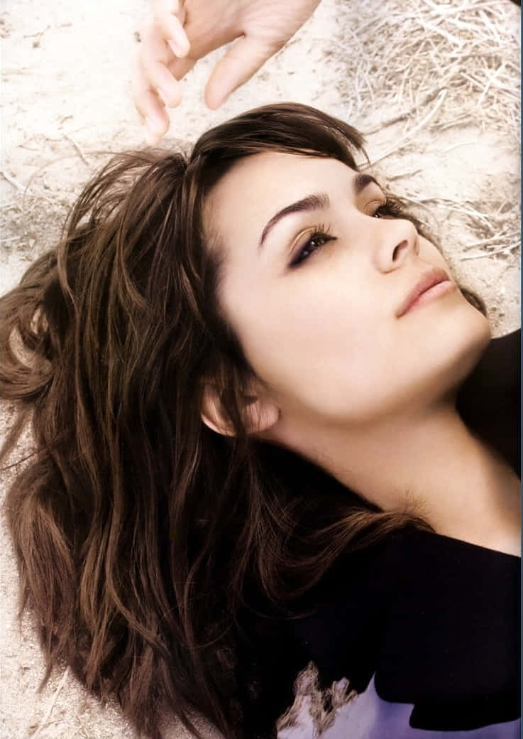 Shannyn Sossamon Portrait Wallpaper