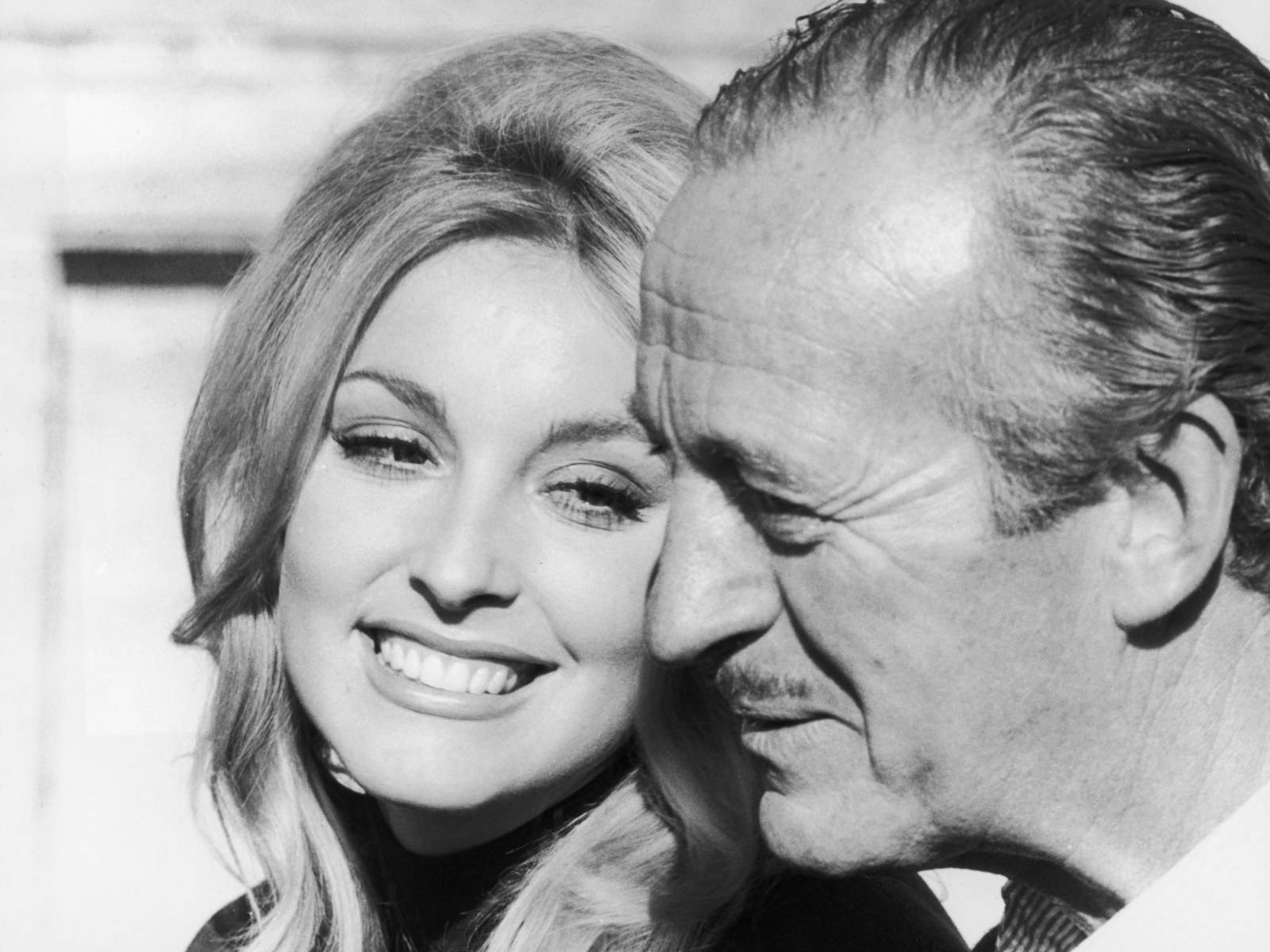 Sharon Tate And David Niven Wallpaper