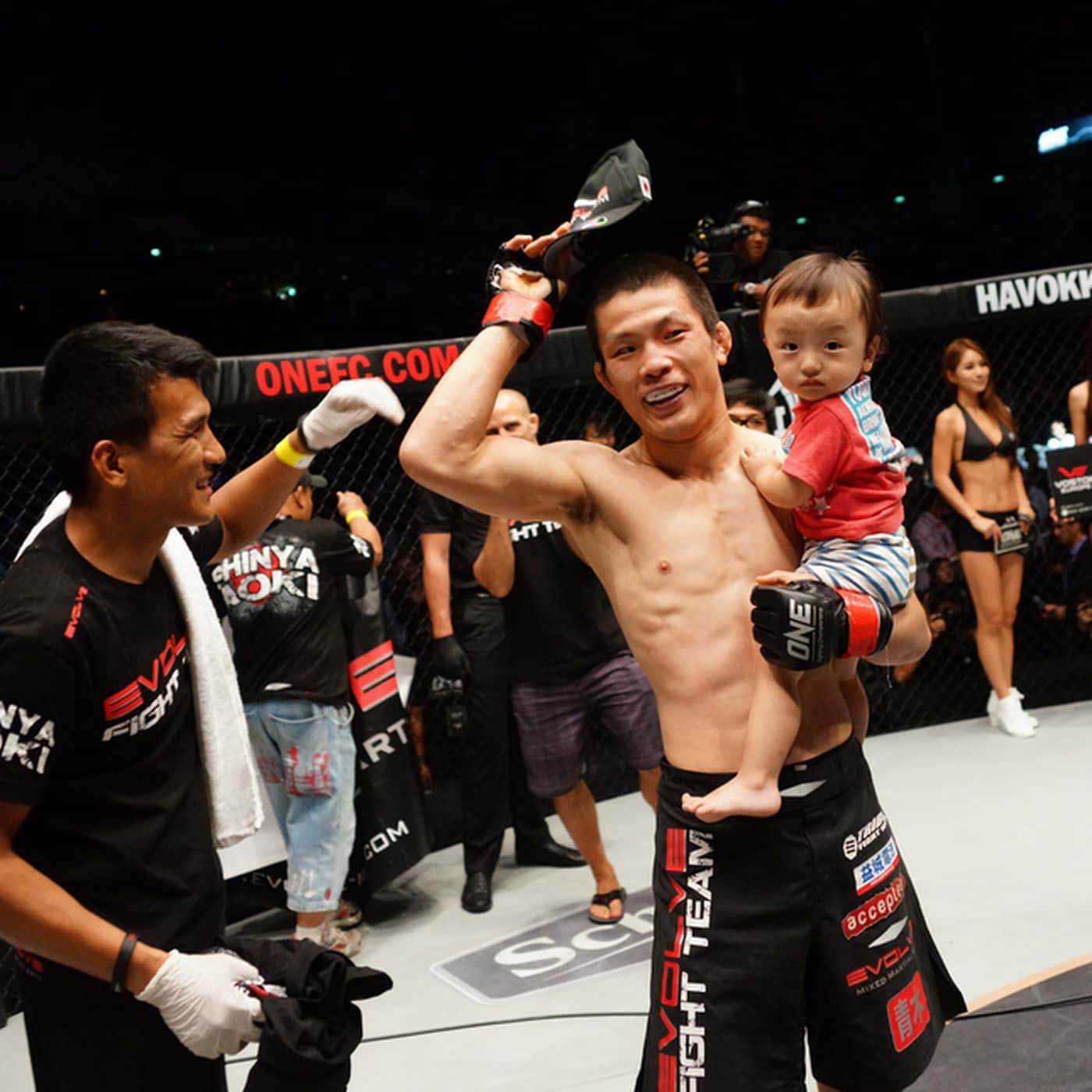 Shinya Aoki Celebrating Win One: Kingdon Of Heroes Wallpaper