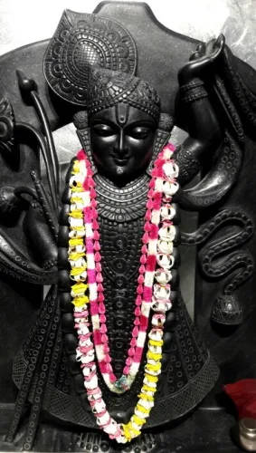 Shrinathji All-black Statue Wallpaper