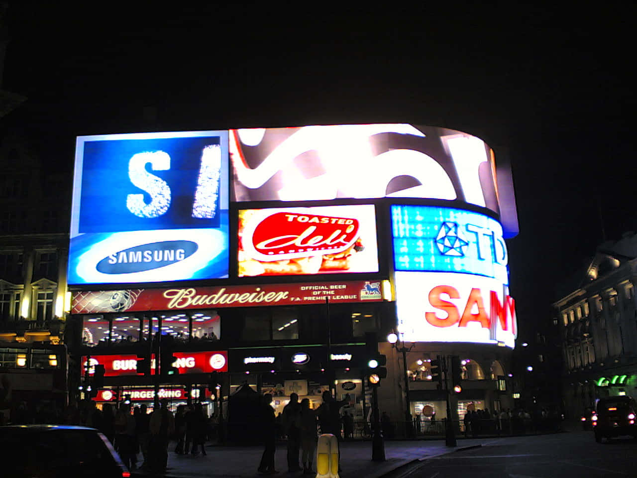 Silhouette In Led Screen Piccadilly Circus Wallpaper