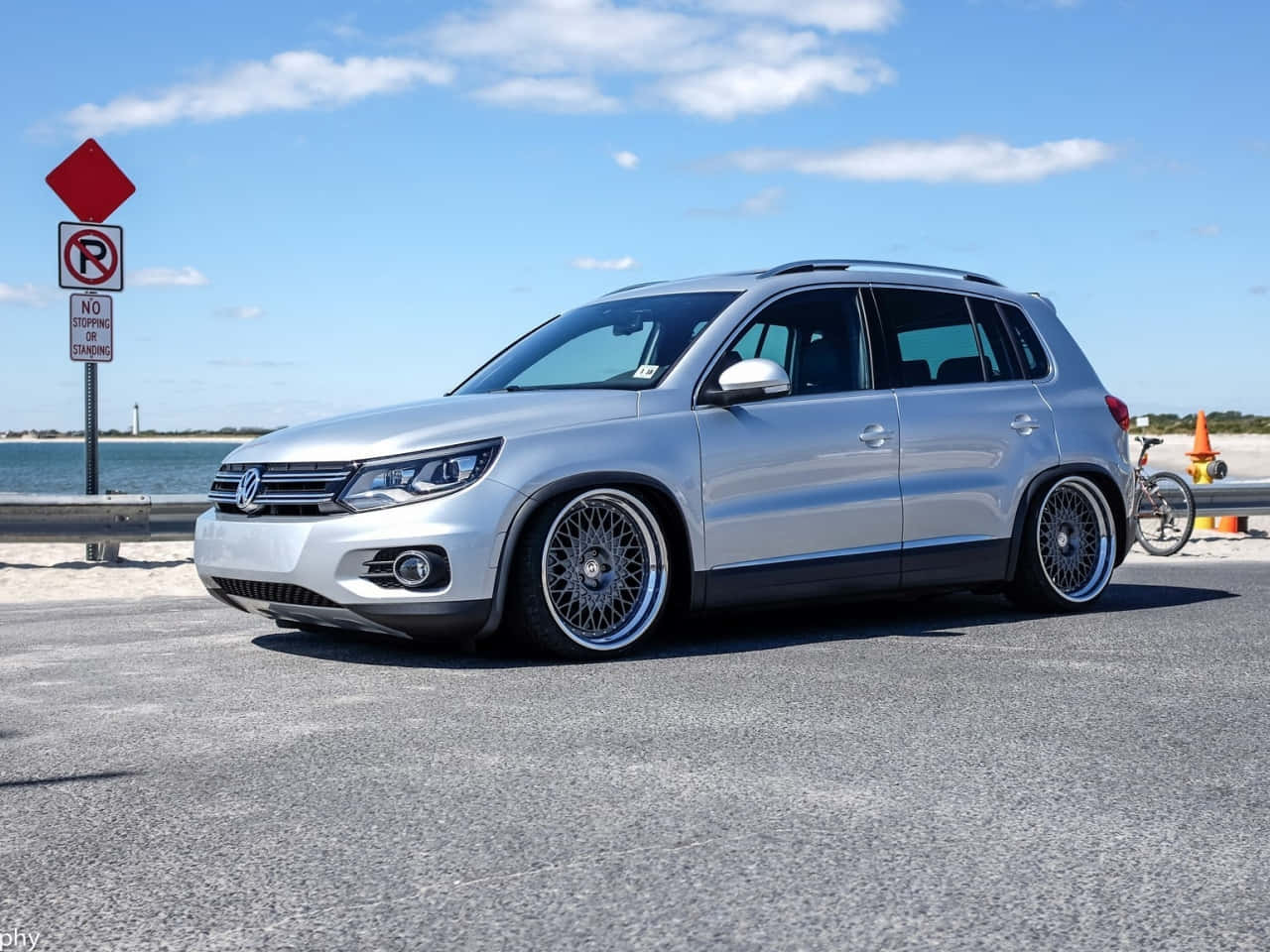 Silver Volkswagen Tiguan Custom Wheels Wallpaper