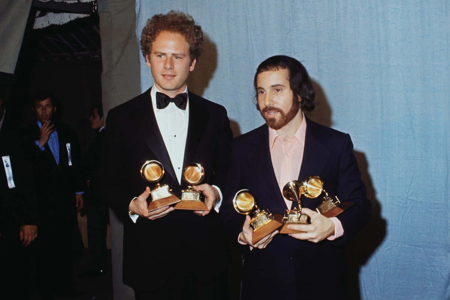 Simonand Garfunkel Grammy Awards Wallpaper