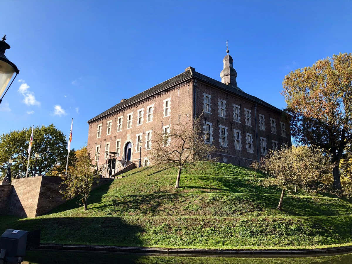 Sittard Historical Buildingon Hill Wallpaper