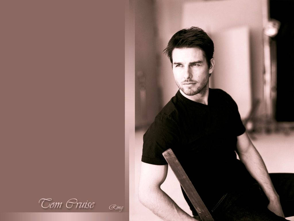 Sitting Tom Cruise Wallpaper