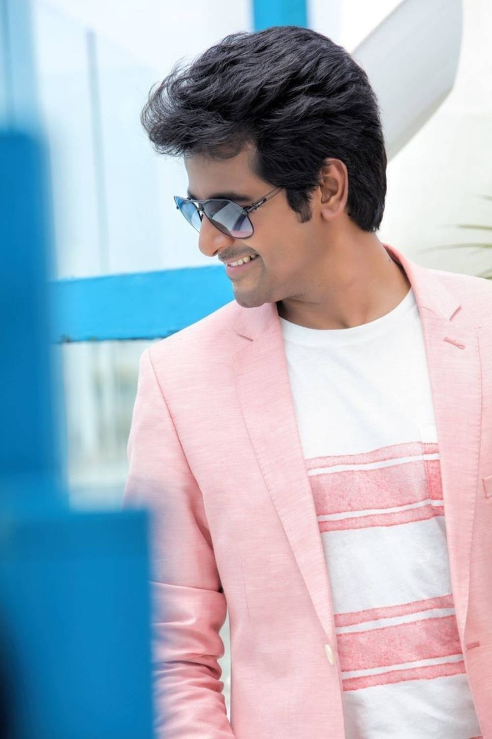 Sivakarthikeyan Pink Shirt And Coat Wallpaper