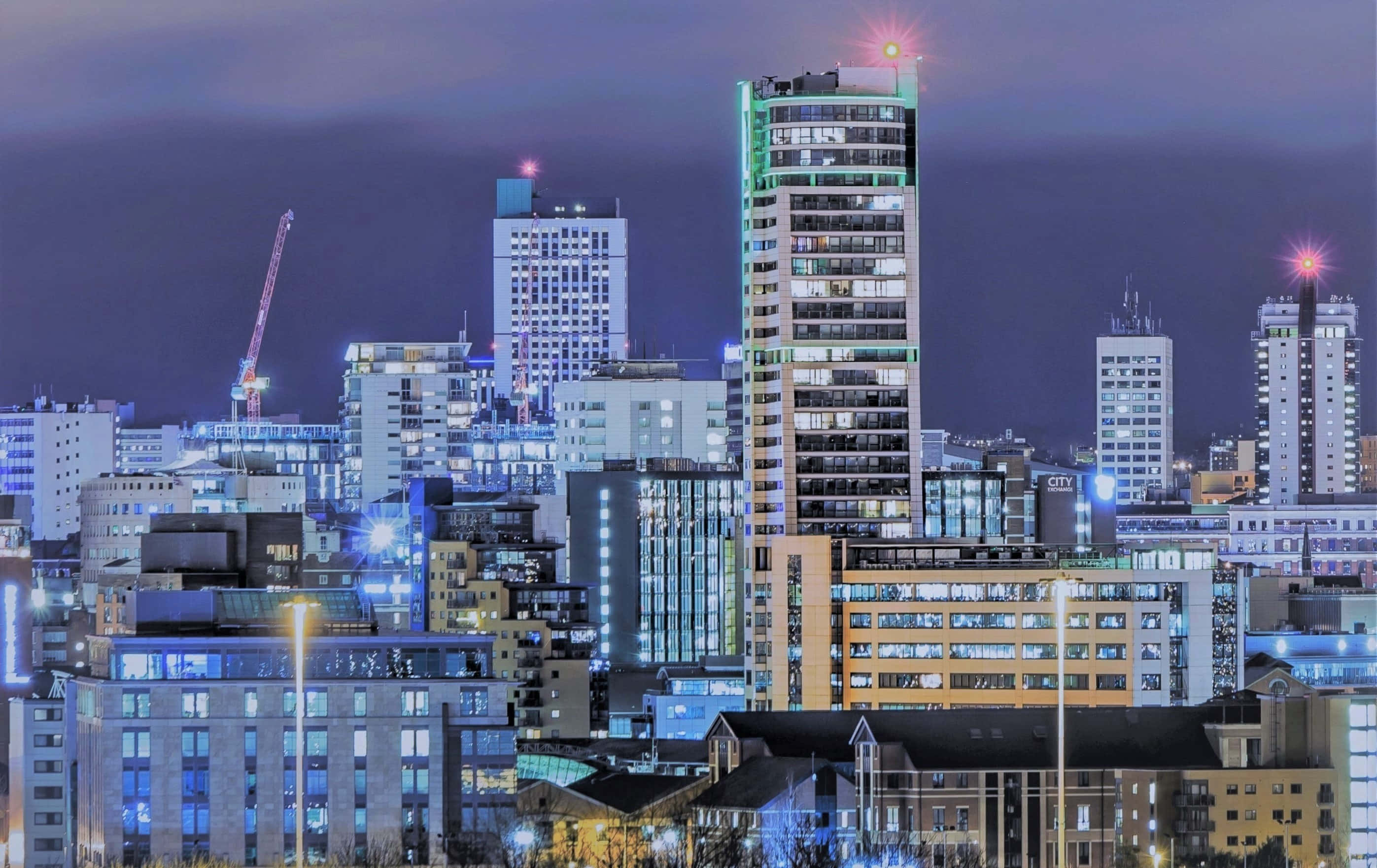 Skyline Of Leeds City At Dusk Wallpaper