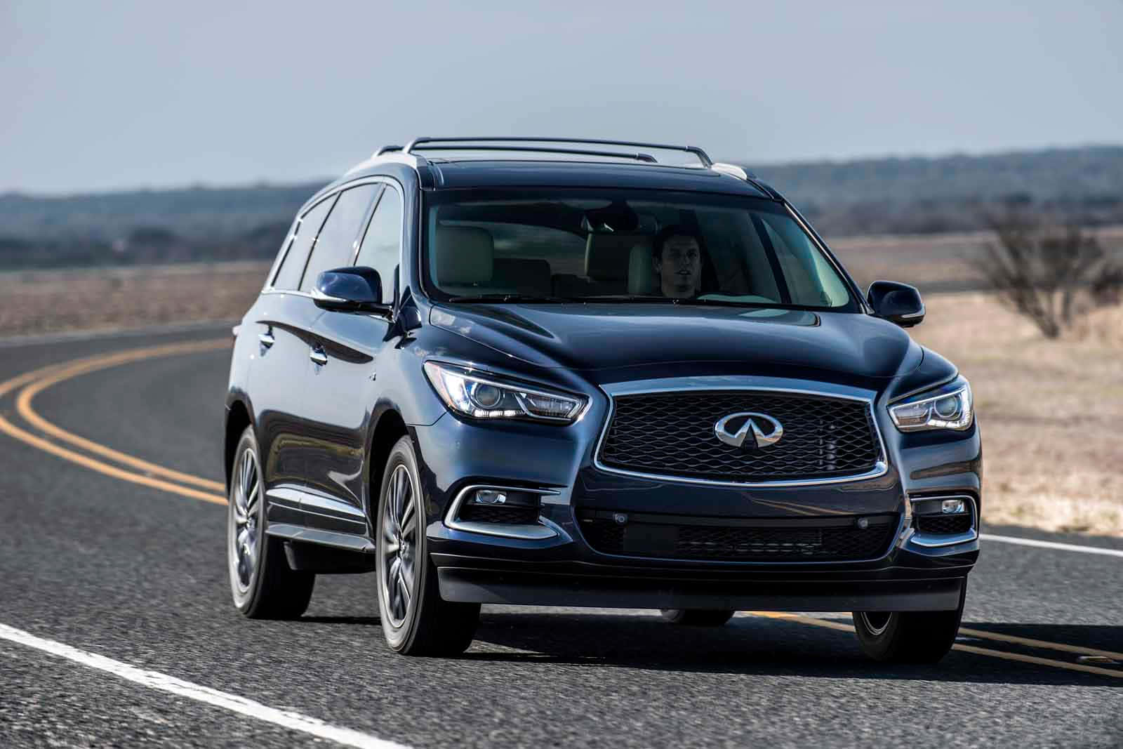 Sleek And Sophisticated Infiniti Qx60 Wallpaper