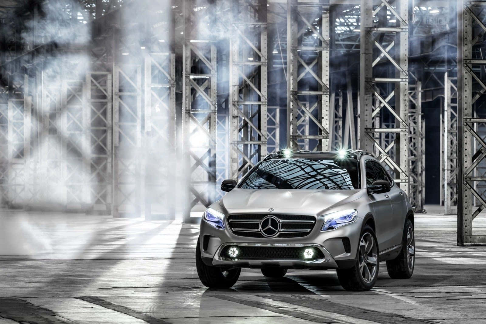 Sleek And Sophisticated Mercedes-benz Gla-class Wallpaper