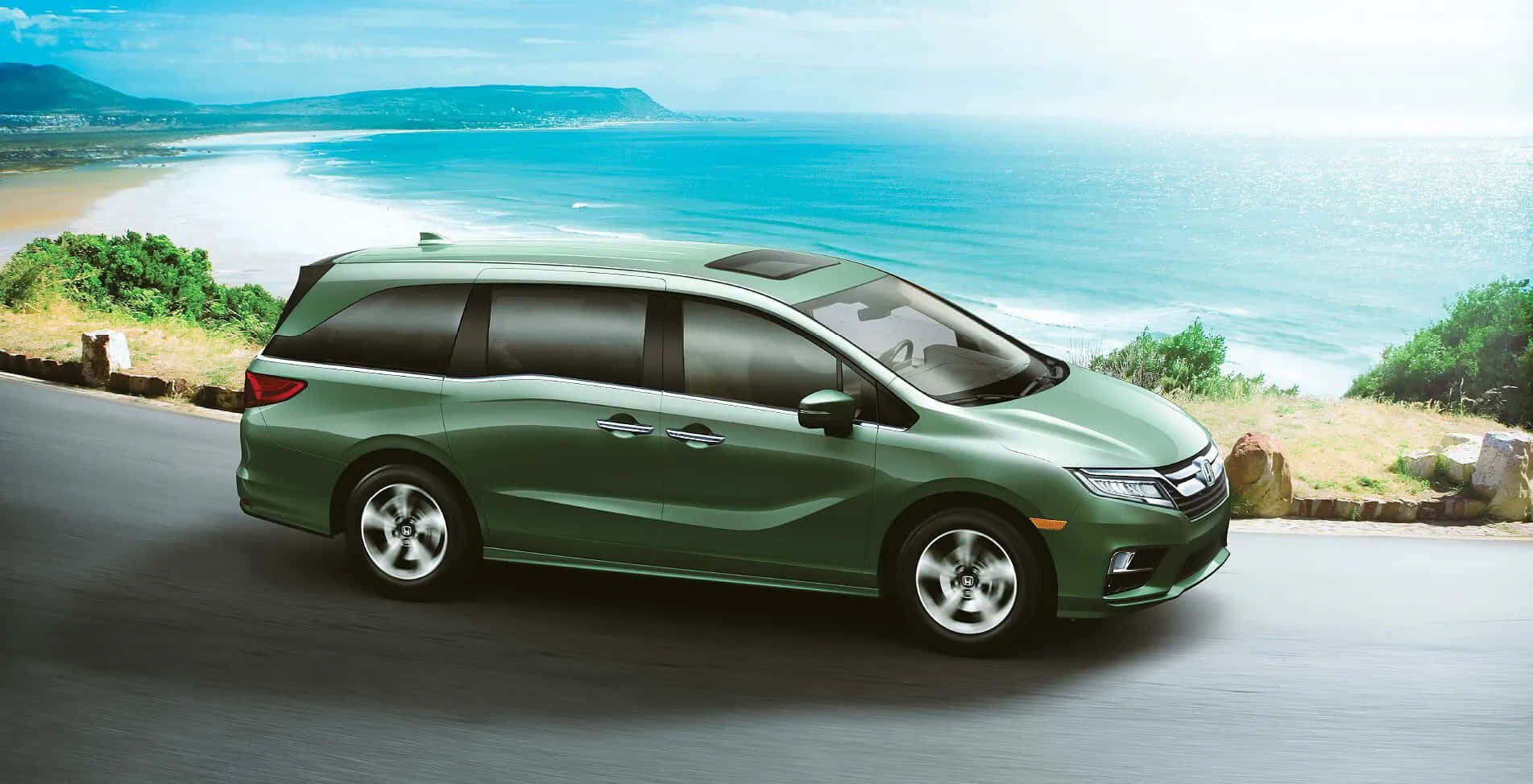 Sleek And Spacious Honda Odyssey Minivan Wallpaper