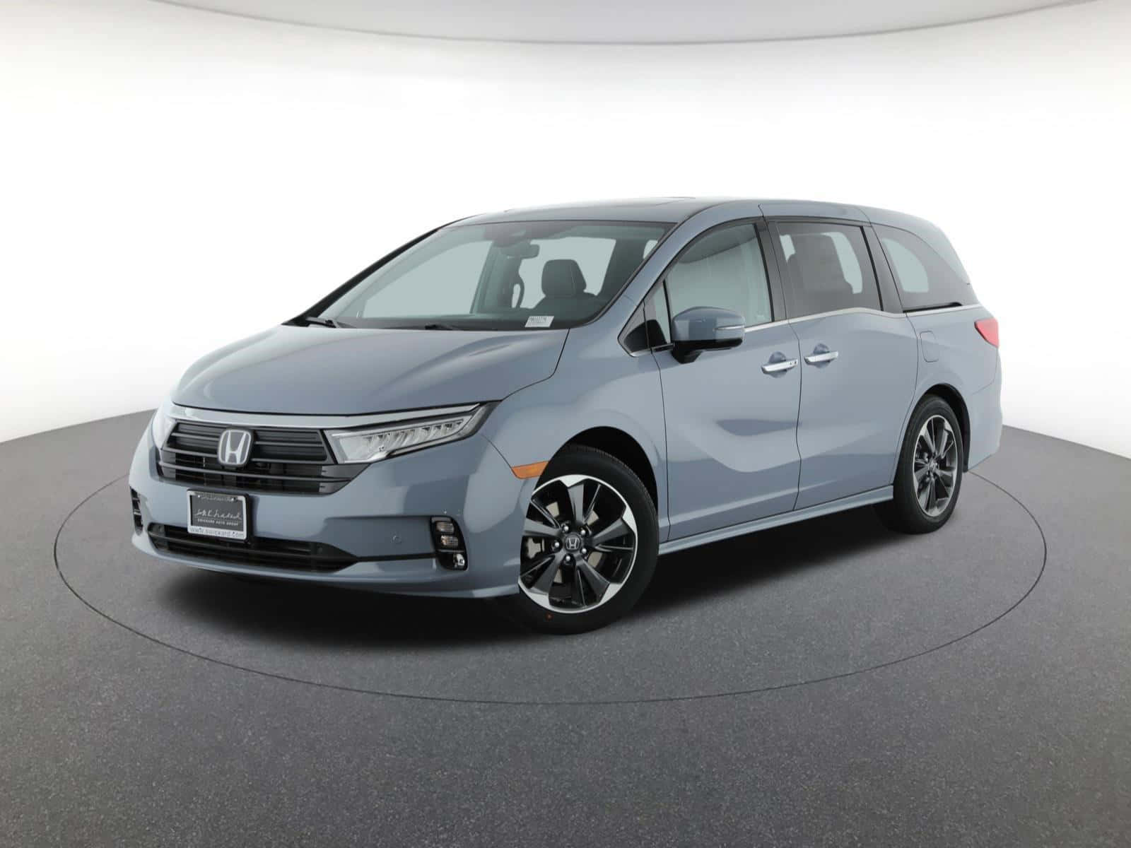 Sleek And Stylish Honda Odyssey Wallpaper