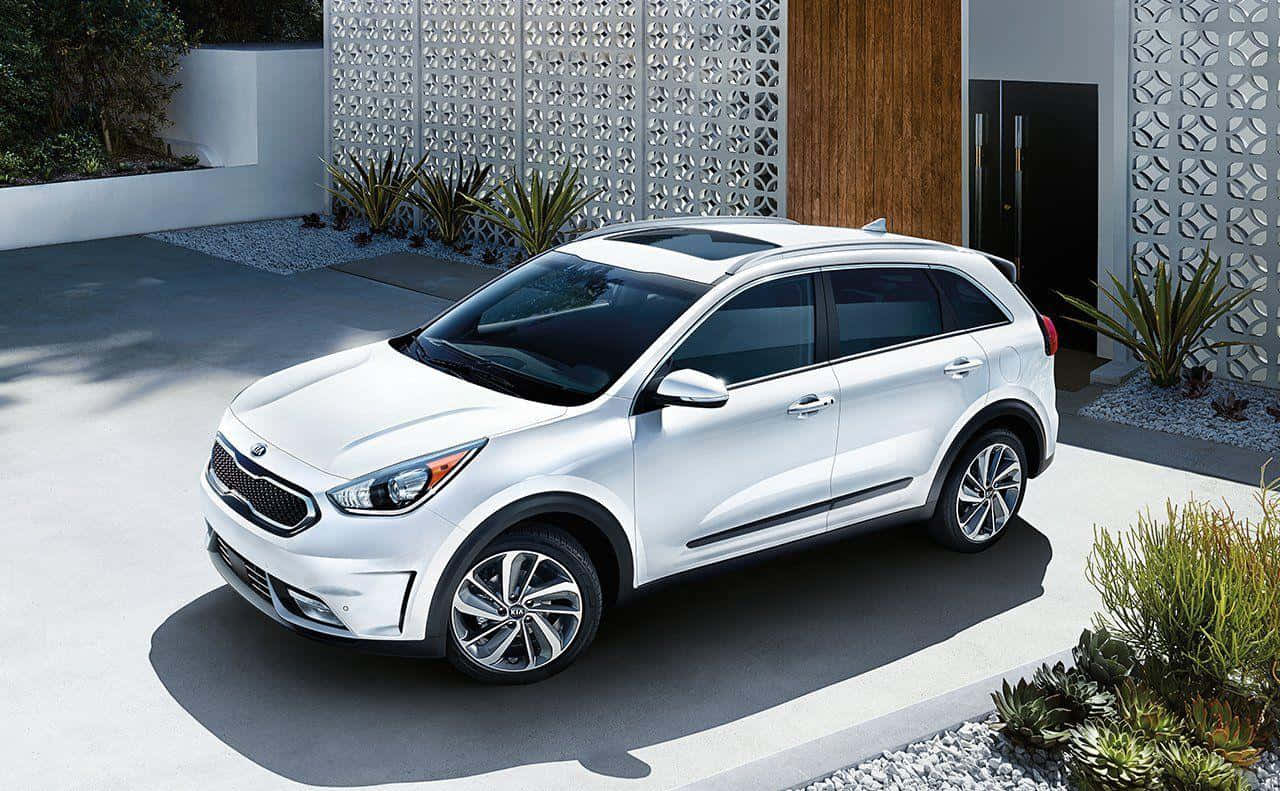 Sleek Design And Innovative Performance - The Kia Niro Wallpaper