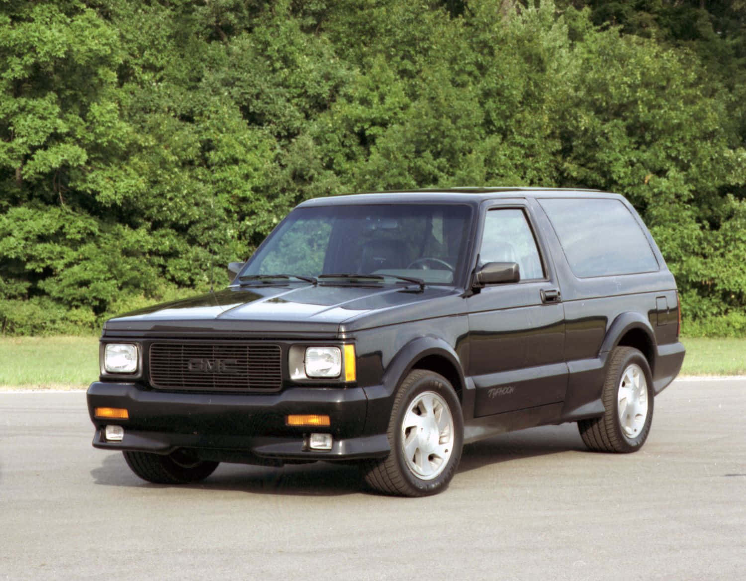 Sleek Gmc Typhoon Showcasing Remarkable Design And Performance Wallpaper