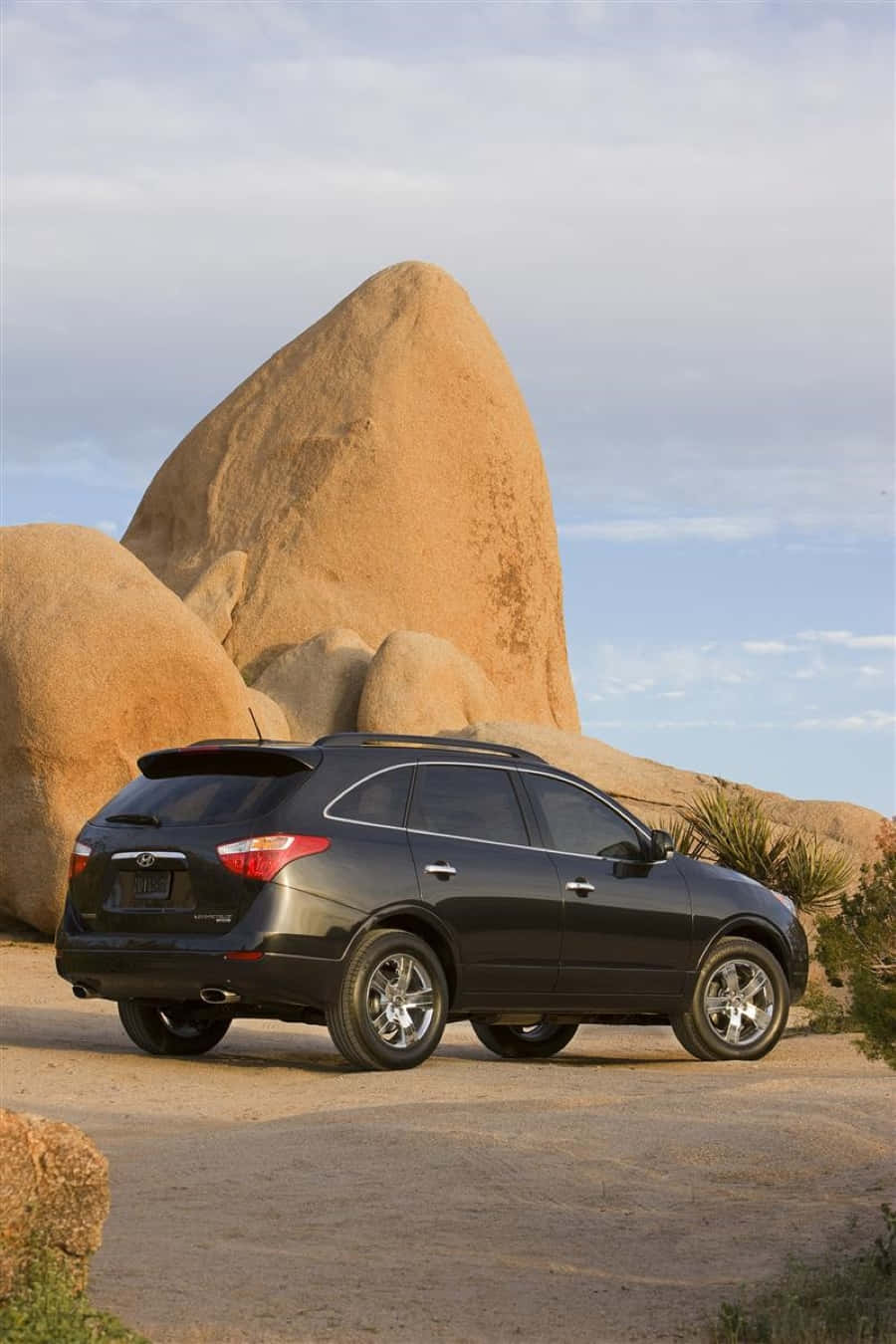 Sleek Hyundai Veracruz In Scenic Location Wallpaper