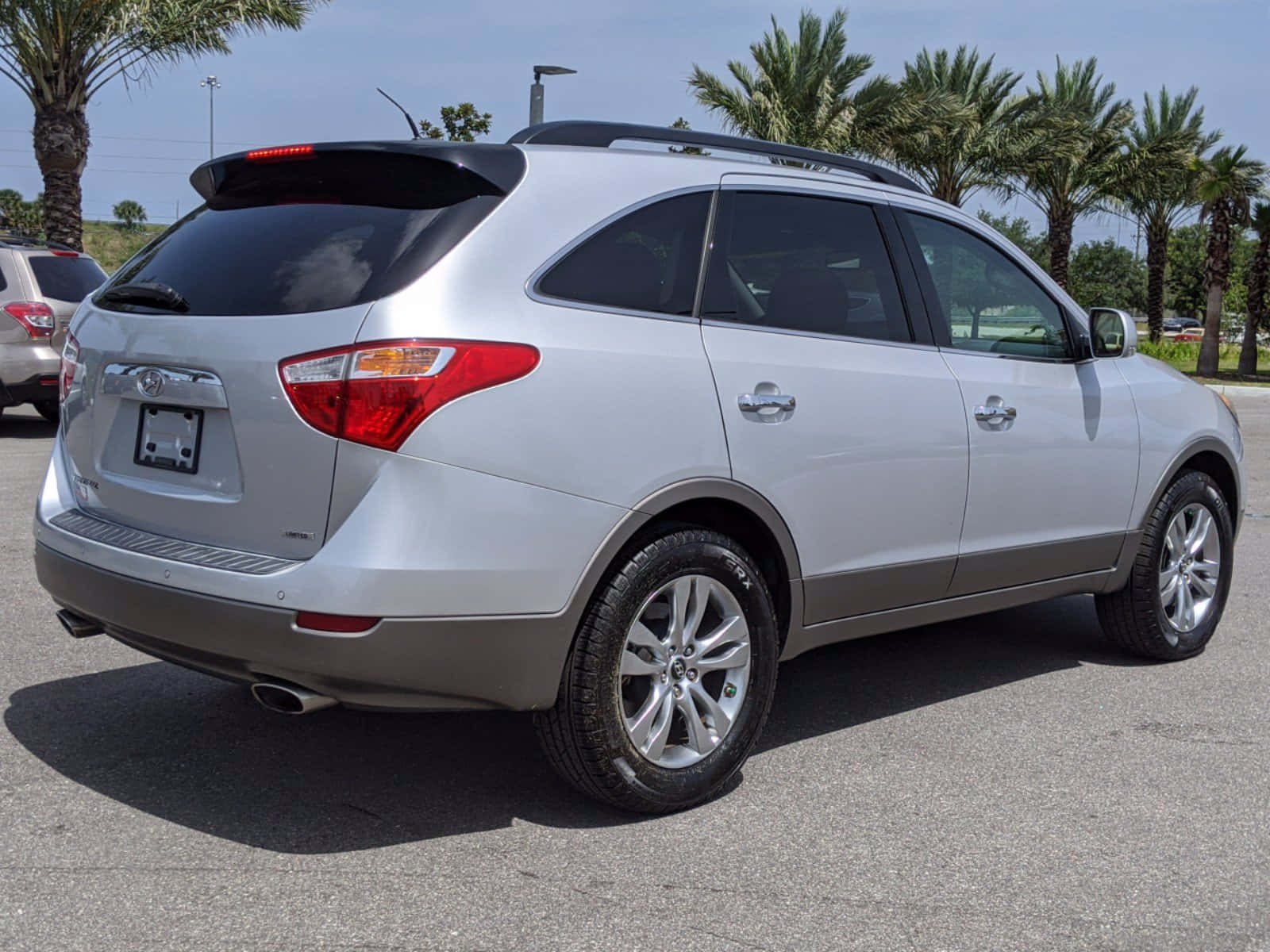 Sleek Hyundai Veracruz On The Road Wallpaper