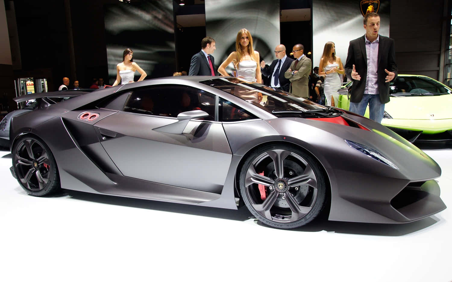 Sleek Lamborghini Sesto Elemento In Action Wallpaper