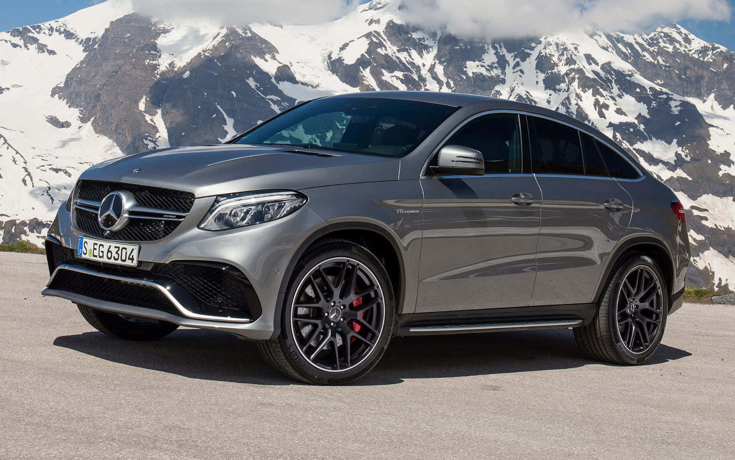 Sleek Mercedes-benz Gle-class In Its Natural Habitat Wallpaper