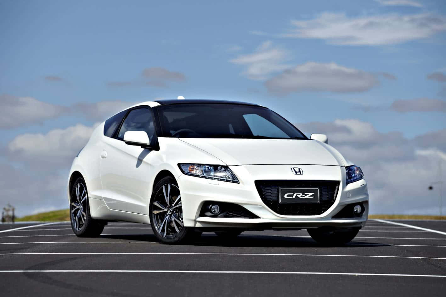 Sleek White Honda Cr-z Hybrid Sports Car Wallpaper