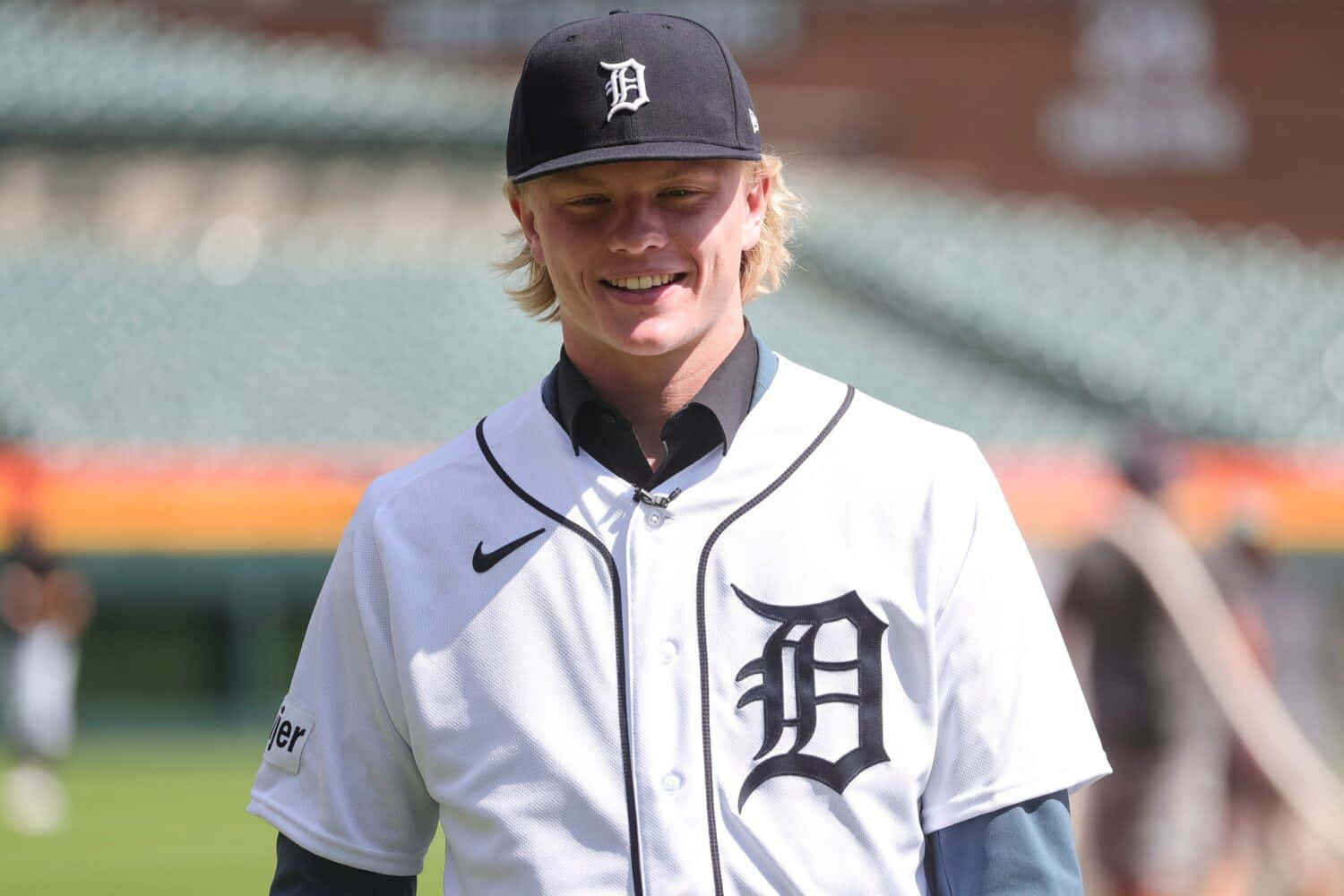 Smiling Baseball Player Detroit Tigers Uniform Wallpaper