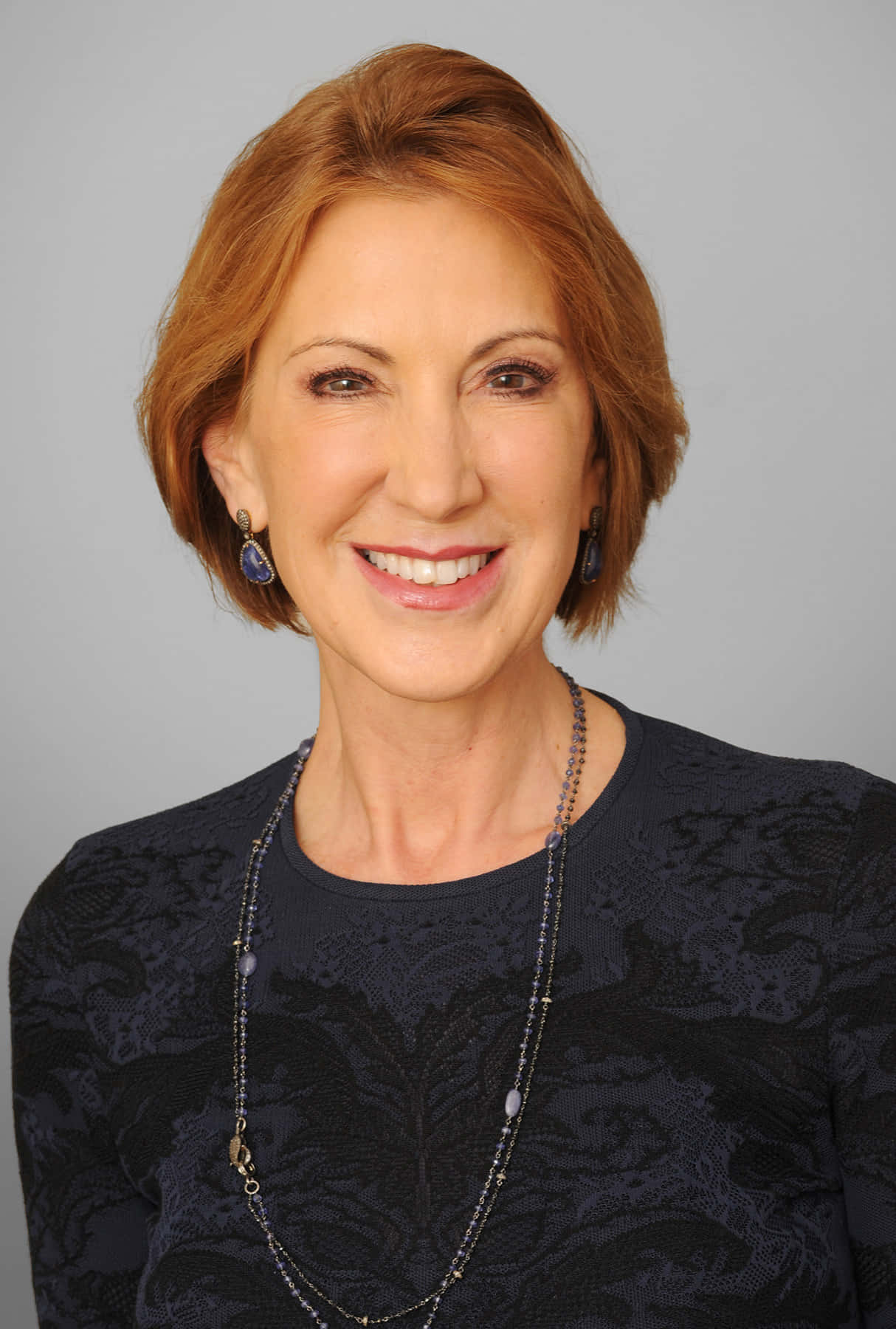 Smiling Carly Fiorina Portrait Wallpaper