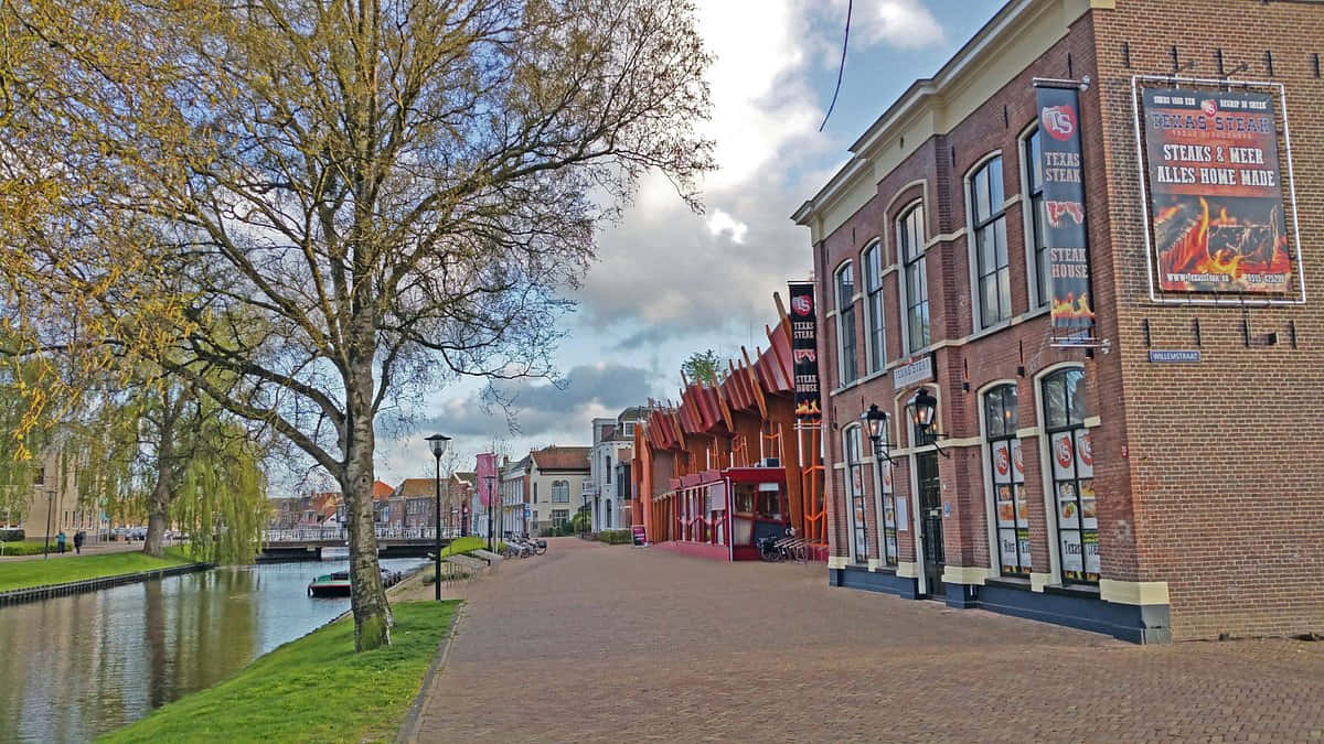 Sneek Waterpoort Canal View Wallpaper