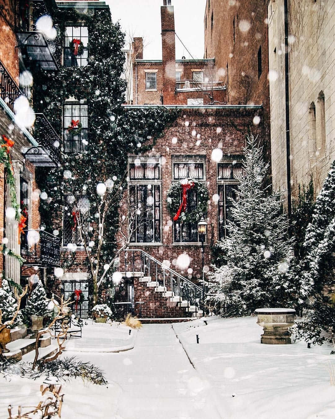 Snowy Vintage Townhouse Winter Scene.jpg Wallpaper