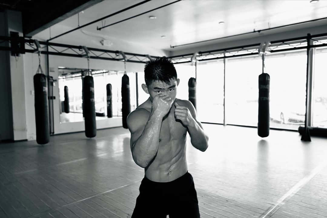 Song Yadong Mixed Martial Arts Training Wallpaper