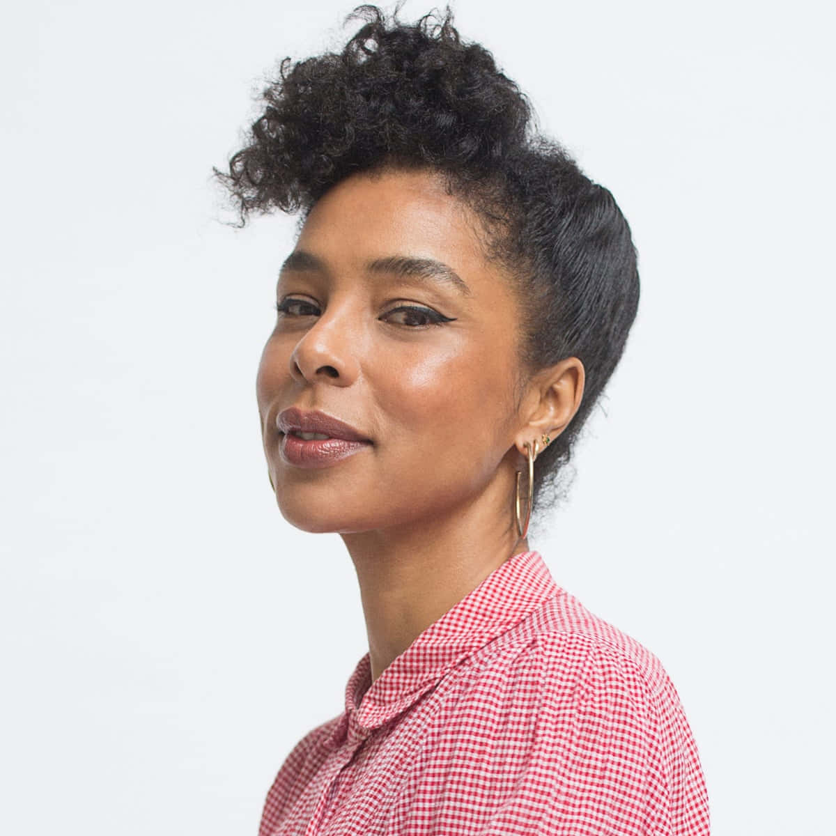 Sophie Okonedo Graces The Spotlight Wallpaper