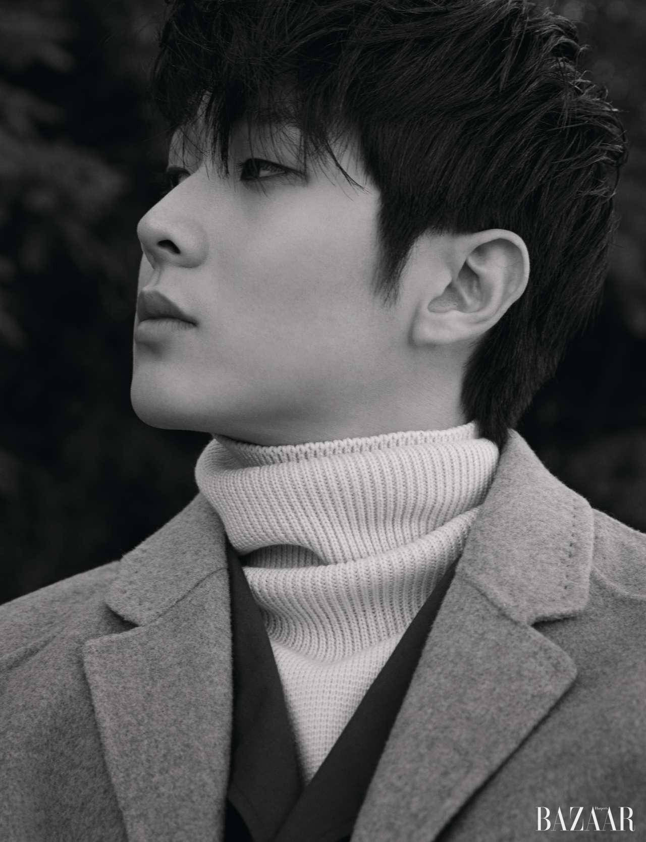 South Korean Actor Choi Woo Shik Radiates In A Close-up Shot Wallpaper