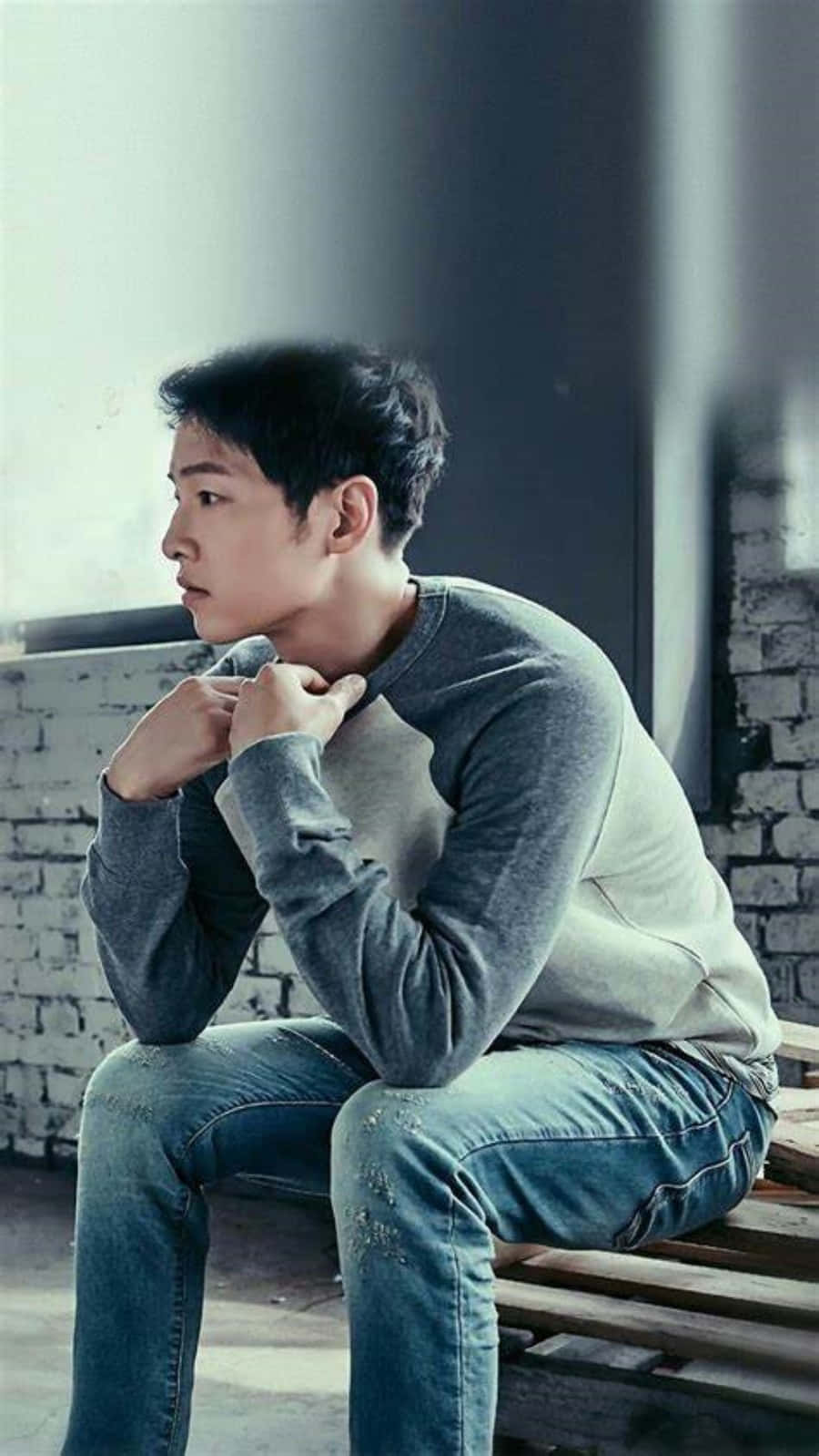 South Korean Actor Song Joong Ki In Casual Style Wallpaper