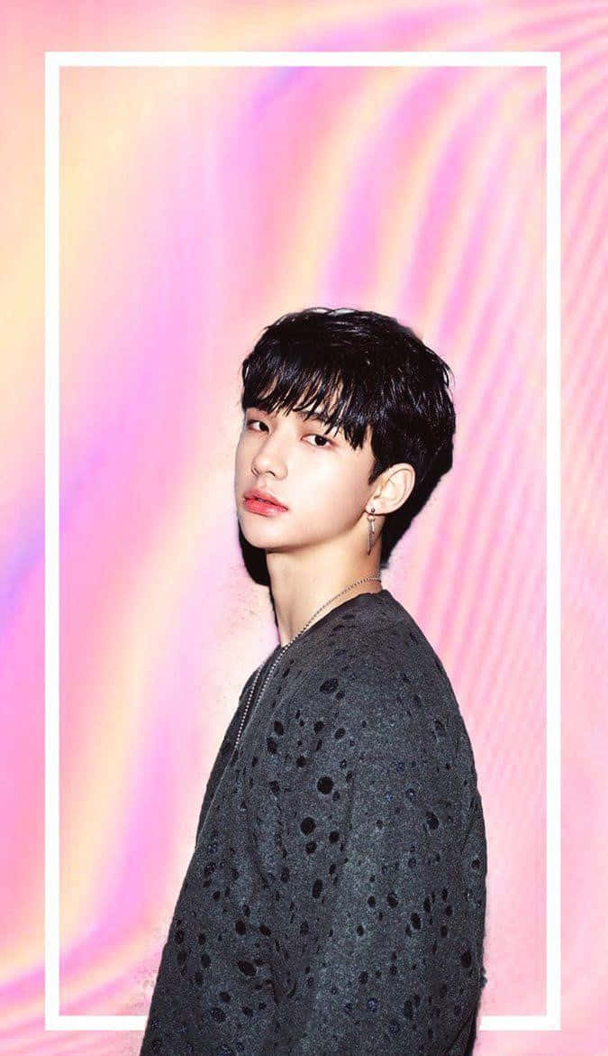 South Korean Rapper Hyunjin Pastel Gradient Design Wallpaper