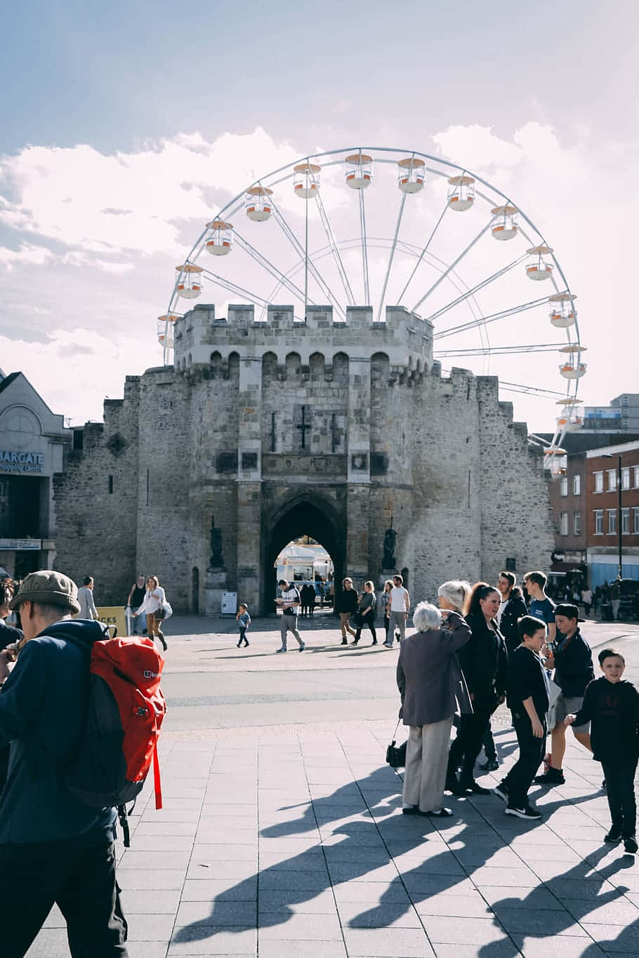 Southampton Bargateand Ferris Wheel Wallpaper