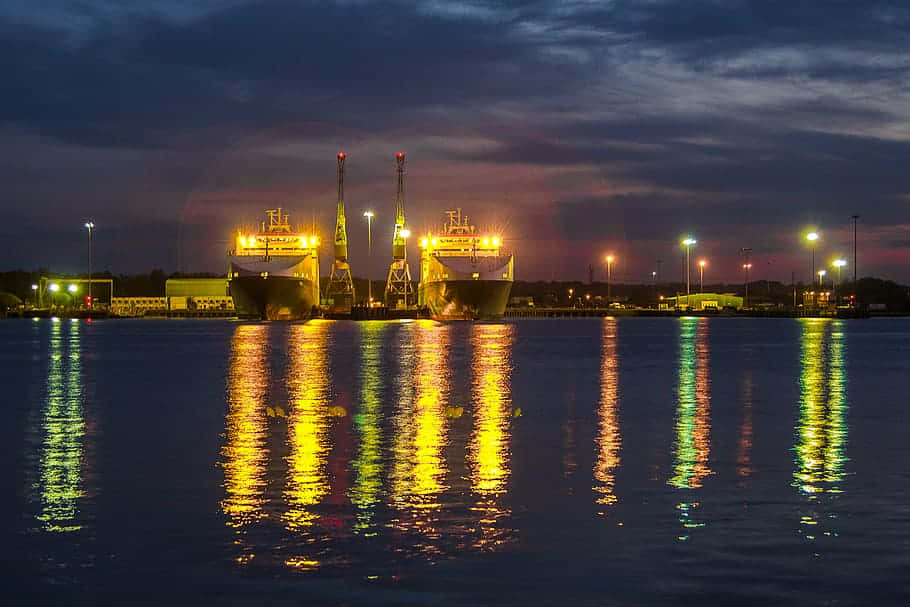 Southampton Docks Twilight Reflection Wallpaper