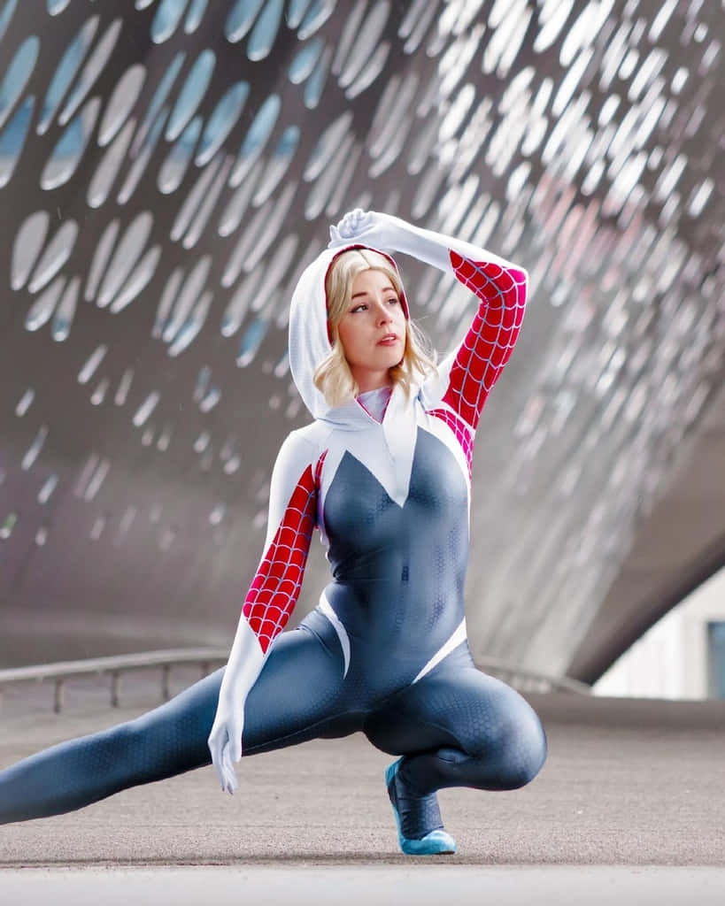 Spider Gwen Cosplay Pose Wallpaper