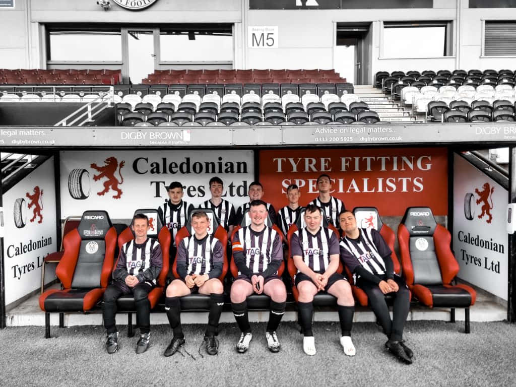 St Mirren Fans Seated Dugout Wallpaper