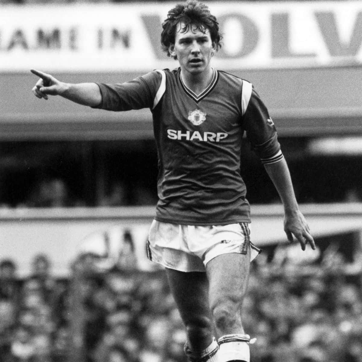 Star Athlete Bryan Robson Wallpaper