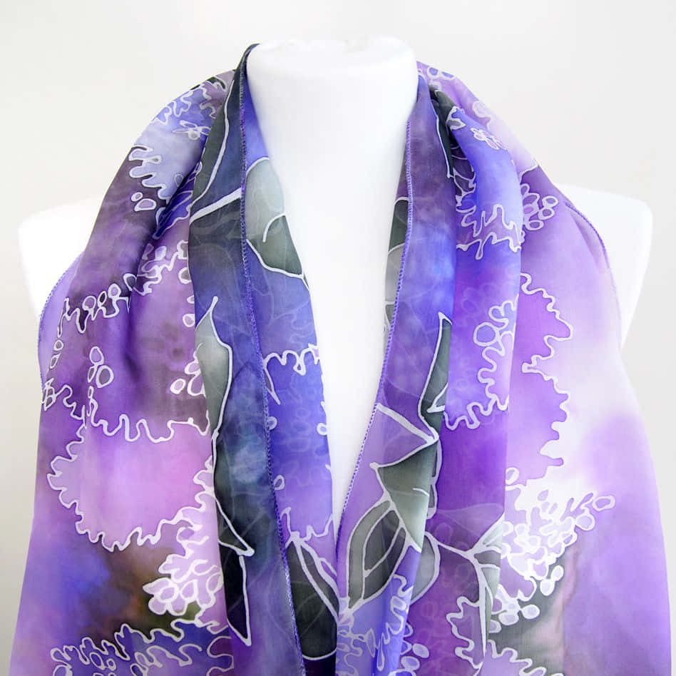 Stay Warm And Stylish With A Luxury Purple Scarf! Wallpaper