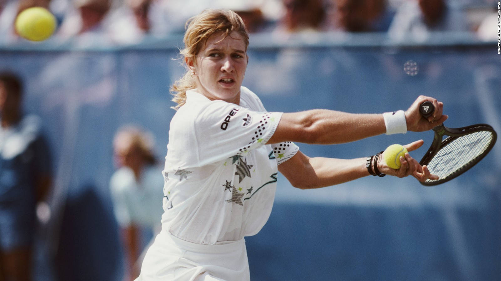 Steffi Graf During A Tennis Match Wallpaper