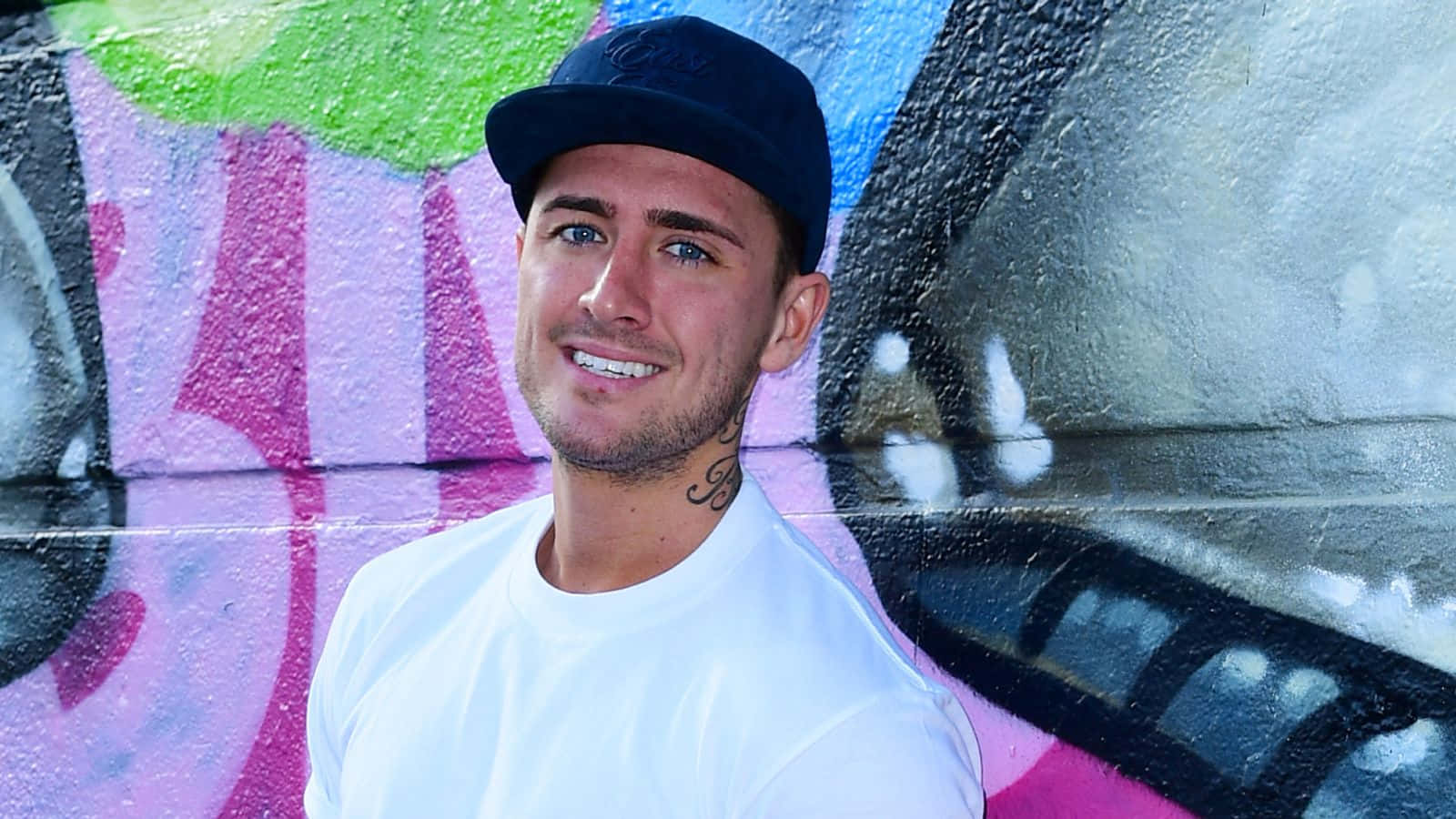 Stephen Bear Wallpaper