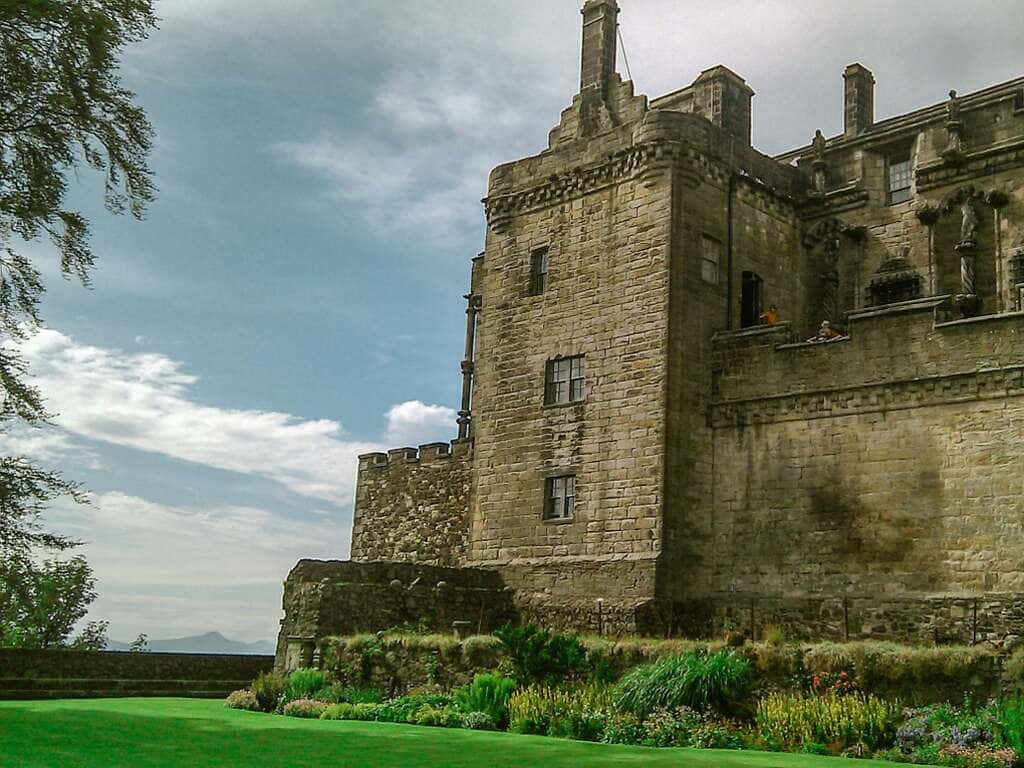 Sterling Castle Greenery Wallpaper