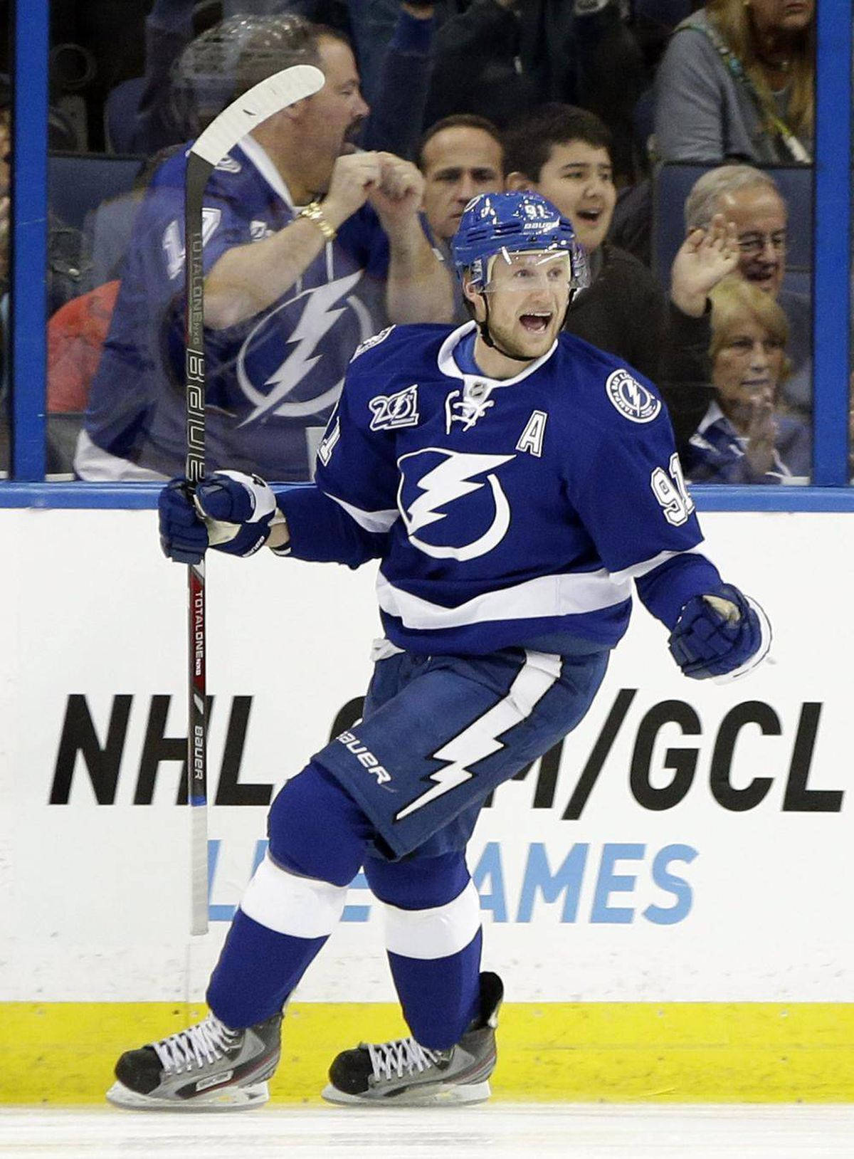 Steven Stamkos Tampa Bay Lightning Ice Hockey Centre Wallpaper