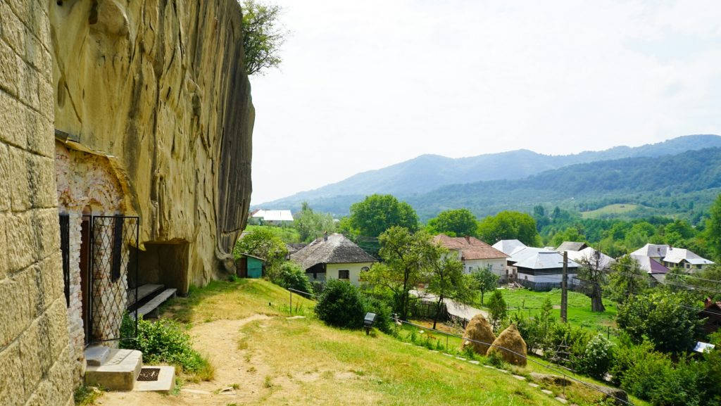 Stone Ravens Monastery Romania Wallpaper