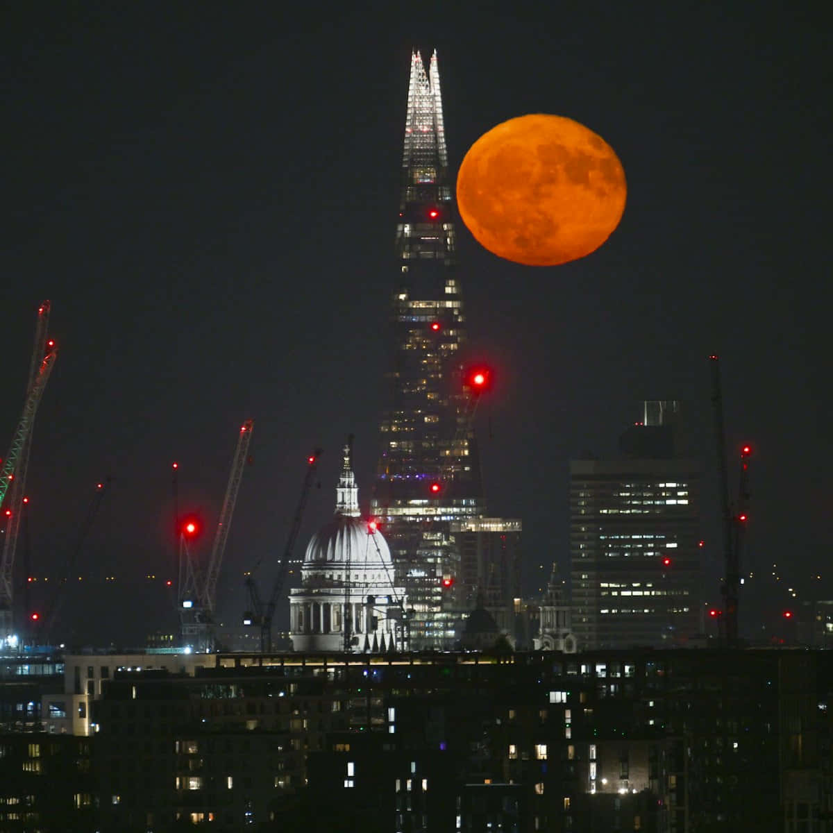 Strawberry Moon Over London Skyline Wallpaper