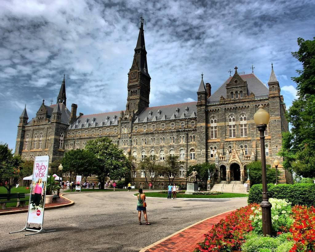 Students Of Georgetown University Wallpaper