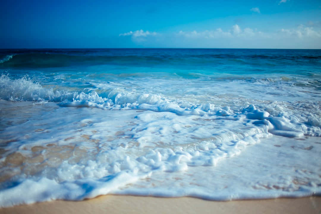 Stunning Beach Waves Wallpaper