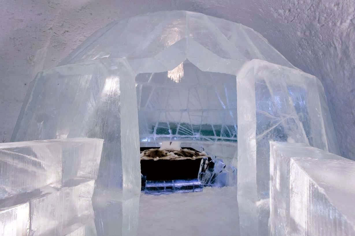 Stunning Ice Hotel Suite Design Wallpaper