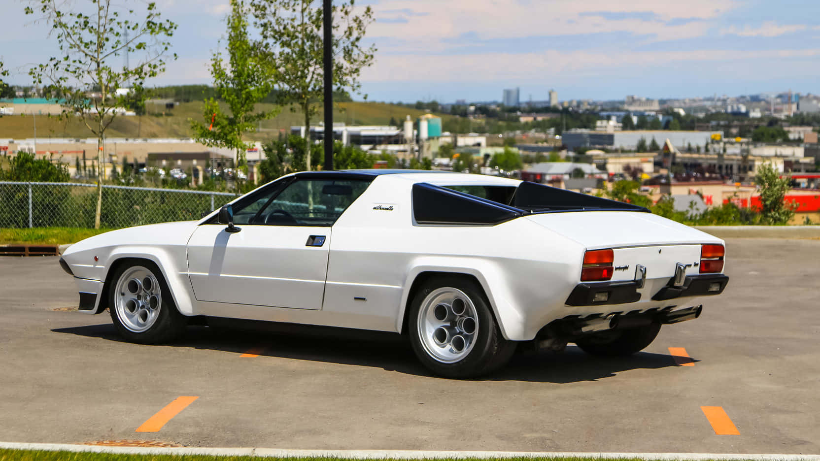 Stunning Lamborghini Silhouette In Action Wallpaper