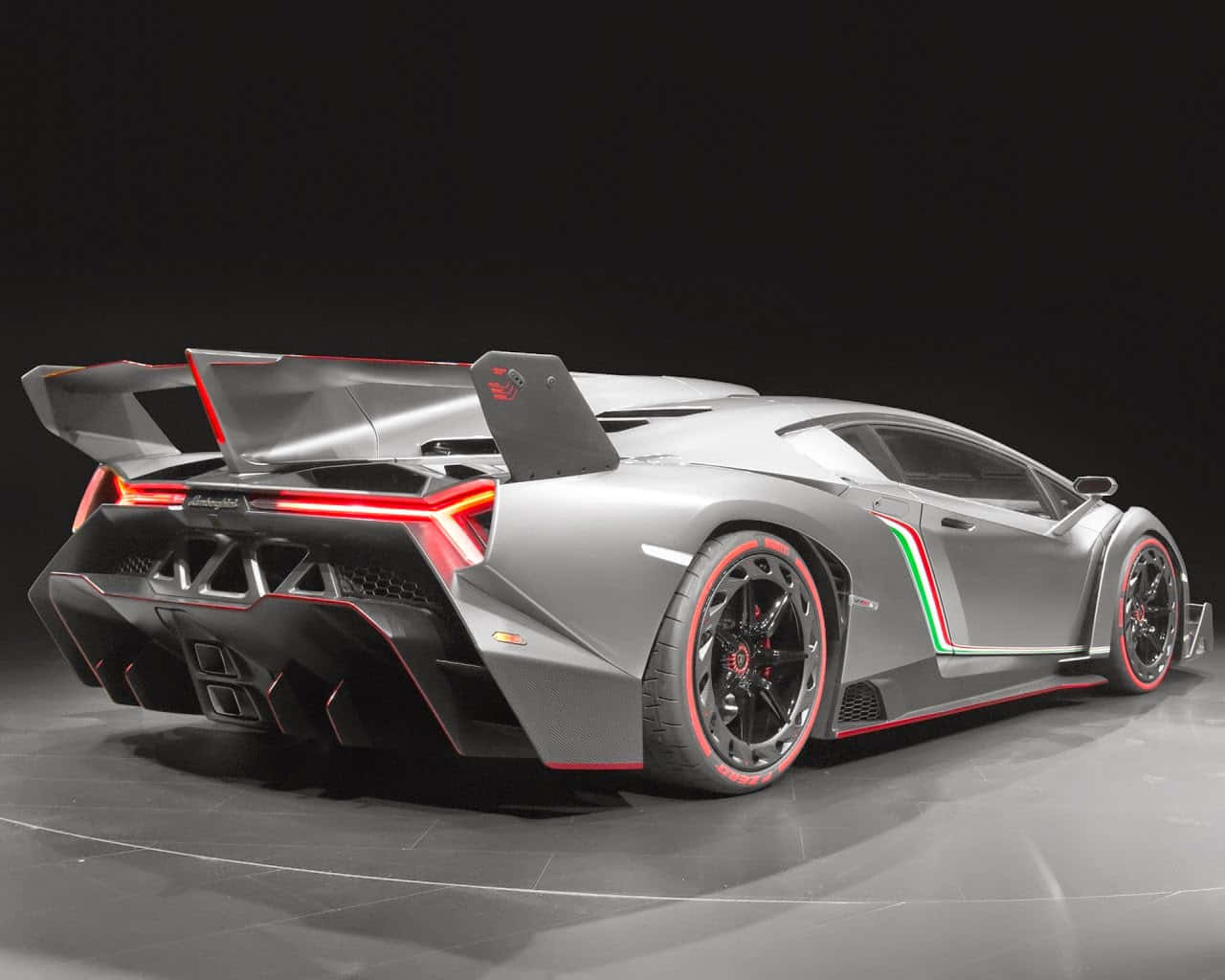 Stunning Lamborghini Veneno In Action Wallpaper